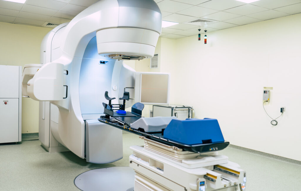 Photo of medical advanced linear accelerator in the therapeutic oncology cancer therapy in the modern hospital laboratory